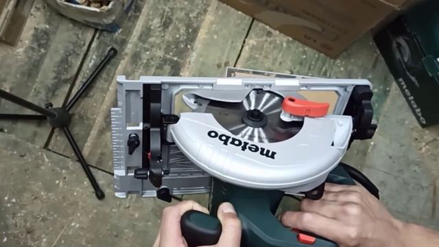 Ручная дисковая пила Metabo KS55 FS. Первое знакомство! смотреть онлайн