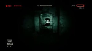 Прохождение Outlast. [Три предохранителя и ключ.] №8