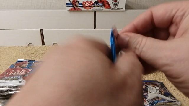 2018 Topps Series 2 Baseball Hobby Box - The Search for Acuna "Bat Down" Pt. 1 ⚾ смотреть онлайн