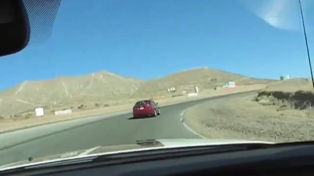Roadfly.com - Racing in a Ford Mustang Shelby GT500 смотреть онлайн