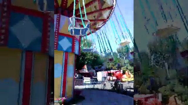 Катаемся на карусели вихрь смотреть онлайн