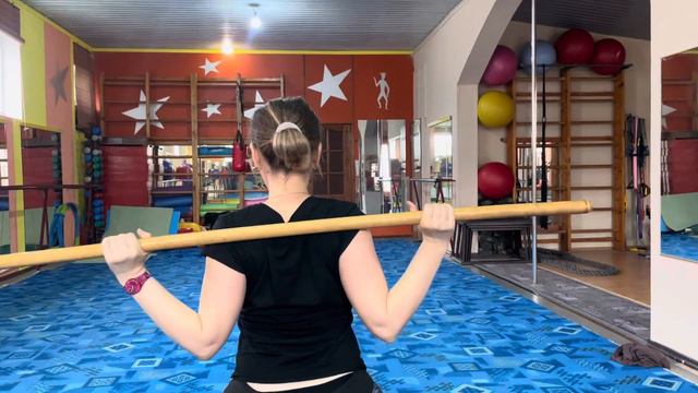 4 супер - упражнения от ХОЛКИНА ШЕЕ. Как убрать холку или вдовий горбик. смотреть онлайн