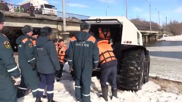 В Казани проведены спасательные работы в зоне условного подтопления в рамках первого этапа КШУ смотреть онлайн