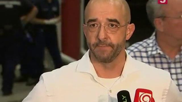 Венгрия отбила идущий через границу поезд с беженцами, машинист арестован, охрана разоружена смотреть онлайн