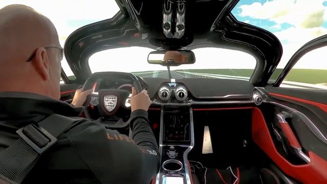 SSC Tuatara Is Officially The Fastest Car In The World смотреть онлайн