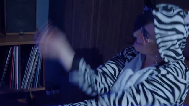 Lena Romul - RADIOACTIVE (cover) смотреть онлайн