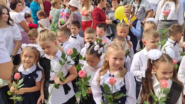 В первый класс(1) смотреть онлайн