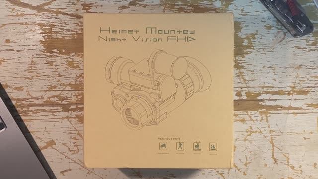 Прибор ночного видения NVG-10 с креплением на тактический шлем (маунтом)