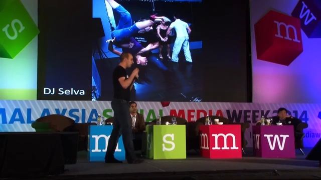 Salsa Dancing - Evan plugging salsa on stage смотреть онлайн