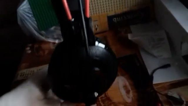 Распоковка и первый взгляд на наушники QCYBER BEAT STEREO GAMING HEAD SET смотреть онлайн
