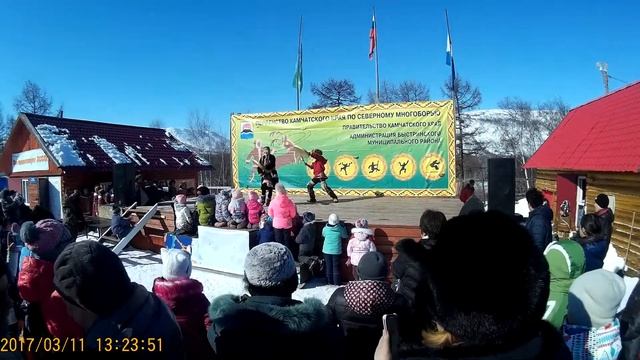Эвенские бубны (День оленевода, март 2017, п. Эссо) смотреть онлайн