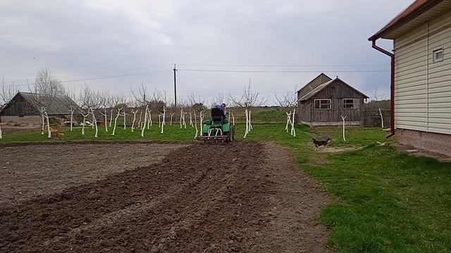 Продаю трактор смотреть онлайн