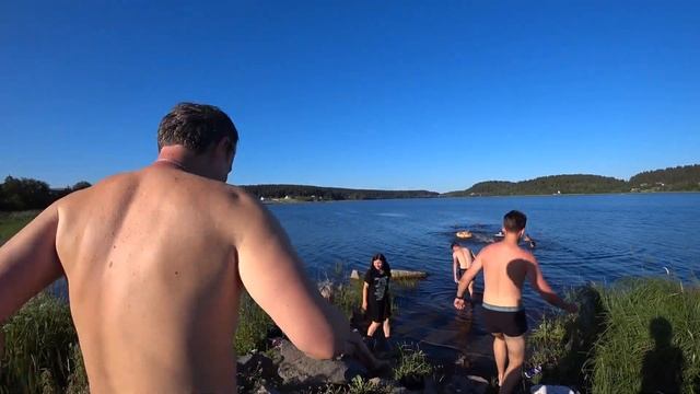 С друзьями в Карелию/Купаемся в Ладоге/ 5 часть.