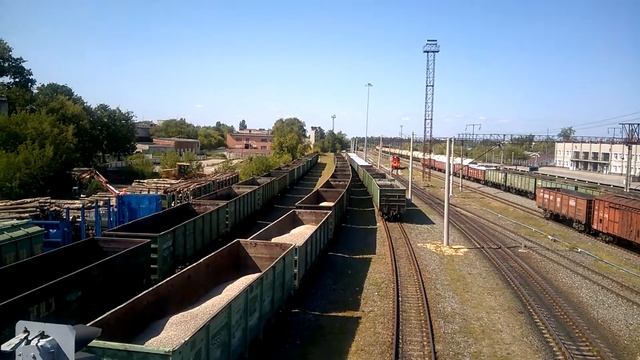 ЖД вокзал. Видео для детей. Погрузка вагонов. смотреть онлайн