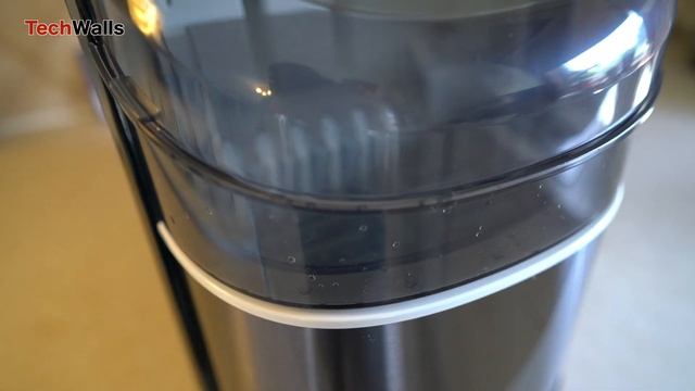 FREE VILLAGE Countertop Ice Maker - Make Ice Cubes in 6 Minutes смотреть онлайн