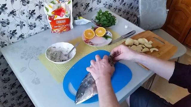 Тунец в собственном соку, запеченный в духовке