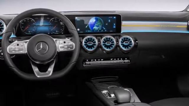 2018 Mercedes Benz A Class смотреть онлайн