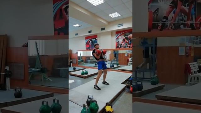 Толчок гирь 32 кг 8 минут смотреть онлайн