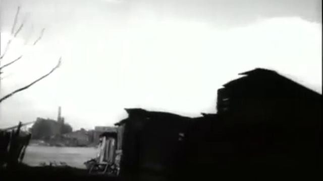 За фабричной заставой Они были первыми смотреть онлайн
