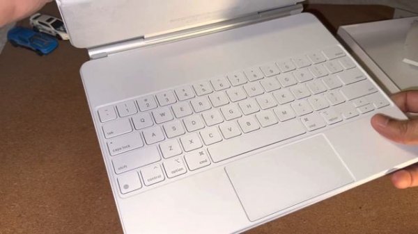 Apple  Magic Keyboard iPad Pro 12.9 White Unbox