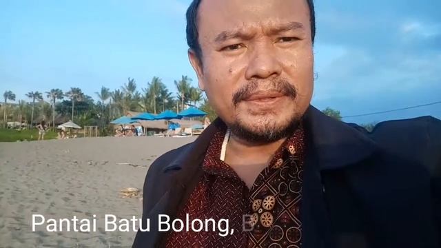 Pantai Batu Bolong, Bali.