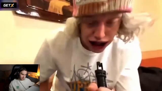 КОРЕШ ЗАСМУЩАЛСЯ ОТ ВИДЕО | РЕАКЦИЯ НА СМЕШНЫЕ НАРЕЗКИ С ХАЗЯЕВАМИ смотреть онлайн