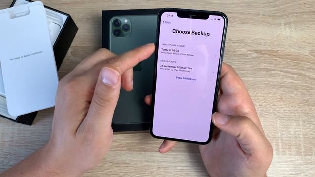 iPhone 11 Pro Max Unboxing & First Look смотреть онлайн