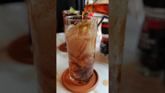 Тайская авантюра: Путешествие к пиццерии у Пизанской Башни смотреть онлайн