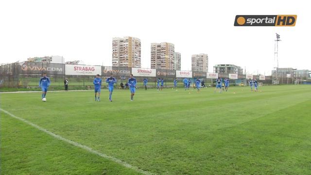 Костадинов тренира на пълни обороти с Левски смотреть онлайн