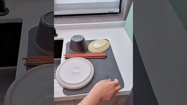 Супер впитывающий коврик для кухни, для сушки посуды размерами 40*50 см смотреть онлайн