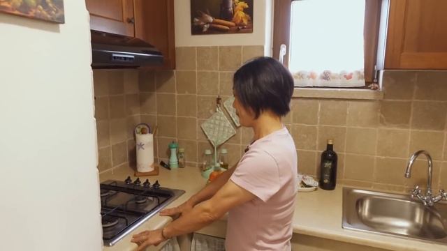 パリ→イタリアへ✈️/ 小さな田舎町で過ごす夏休み/スーパーでお買い物/素敵ヴィラのルームツアー/海外暮らしvlog