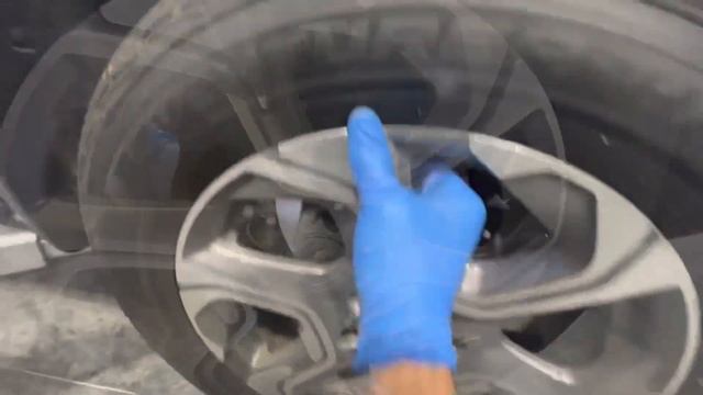 Honda CR-V Service: Oil Change, Air Filter, Tire Rotation смотреть онлайн