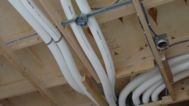 Sonya Decribes the Zehnder HRV (Heat Recovery Ventilation Unit) for NewenHouse смотреть онлайн