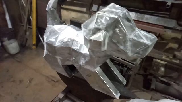 Полигональные фигуры из металла. Собака смотреть онлайн