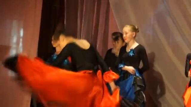 Танцевальный коллектив "Экспромт" смотреть онлайн