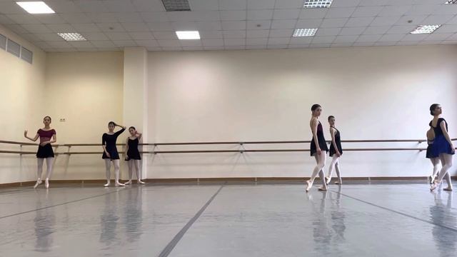 Мазурка и Adagio des pointés смотреть онлайн