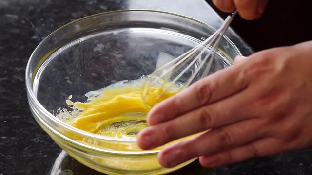 How To Make Raspberry Mille Feuille | Малиновый и ванильный мильфей смотреть онлайн