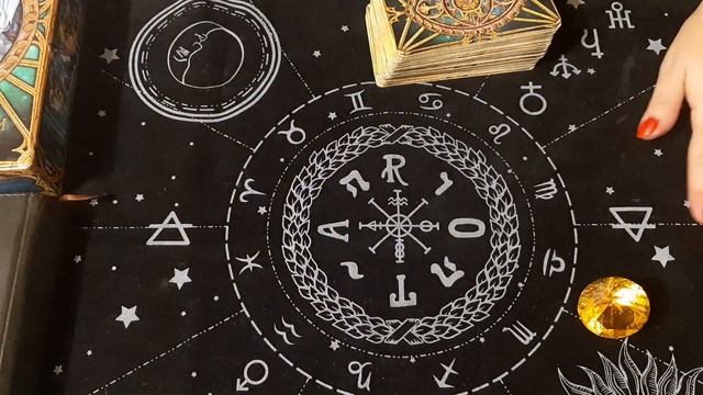 ВЫЙДЕТ ЛИ ЗАГАДАННЫЙ ЧЕЛОВЕК НА СВЯЗЬ В НОЯБРЕ? смотреть онлайн