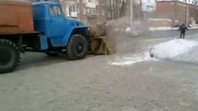 Уборка снега. Омск смотреть онлайн