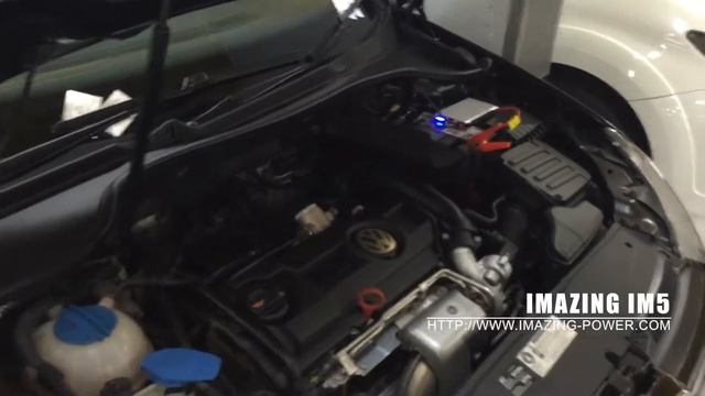 Imazing IM5 Jump Starter Power Bank Starting Volkswagen Golf Tsi смотреть онлайн