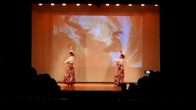 FLAMENCO - BALLET FLAMENCO DANIELA VAREJÃO - TANGOS OLÉ смотреть онлайн