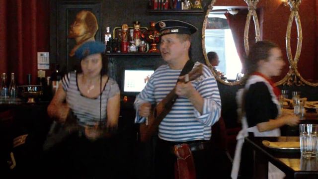 NY Russian balalaika guitar duo Gypsy medley смотреть онлайн