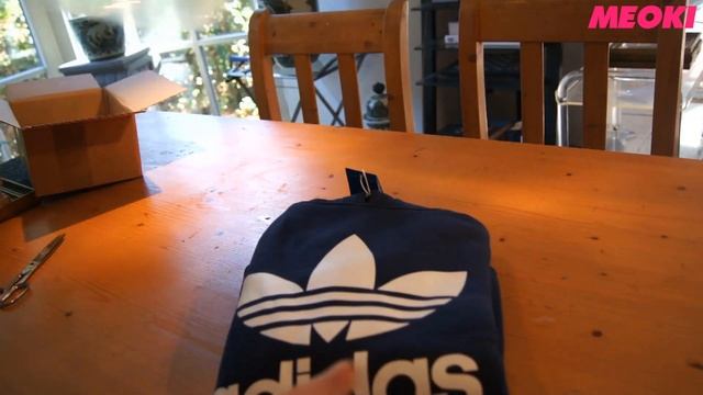 Adidas Originals Men's Trefoil Hoodie - Unboxing смотреть онлайн