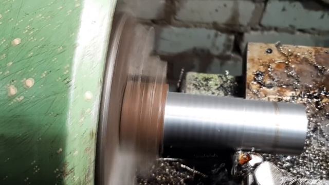 Токаркарный станок ТВ-4/АВТОПОДАЧА/Пробую автоподачу и практикую нарезание резьбы плашкой смотреть онлайн