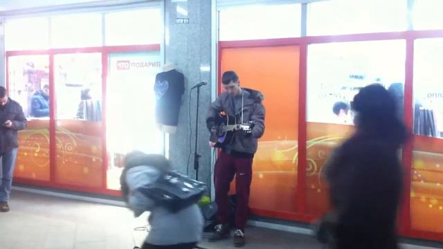 Собрал маленький концерт в переходе. Минск смотреть онлайн