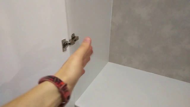 Распашной зеркальный шкаф в прихожую смотреть онлайн