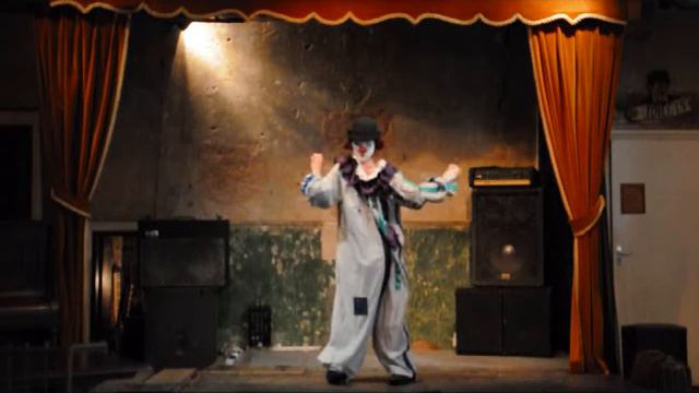 Dott Cotton Performing POOR EDWARD смотреть онлайн