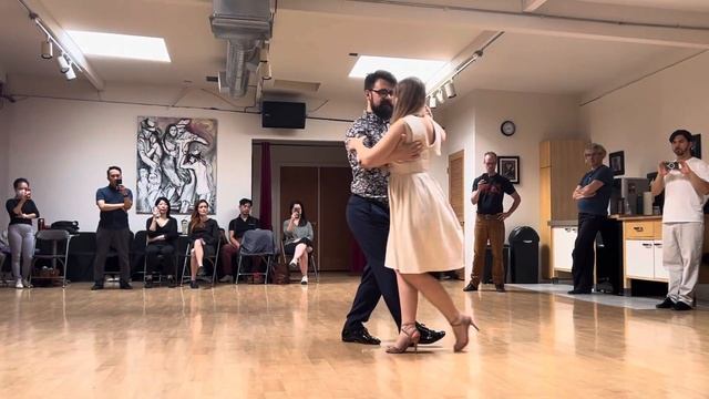 Maja & Marko Argentine Tango Lesson | Milonguero Variations | Ya No Cantas Más by Francisco Canaro смотреть онлайн