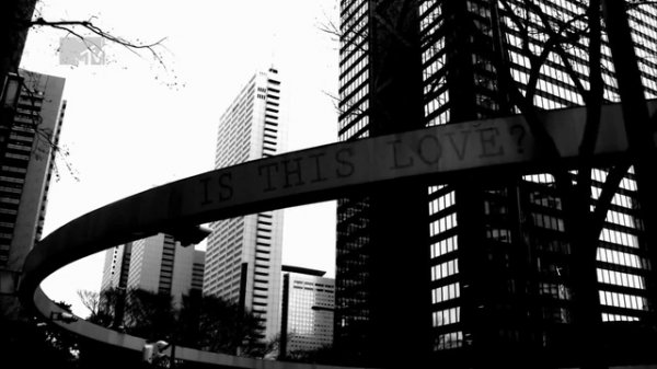 Anna Tsuchiya - IS THIS LOVE