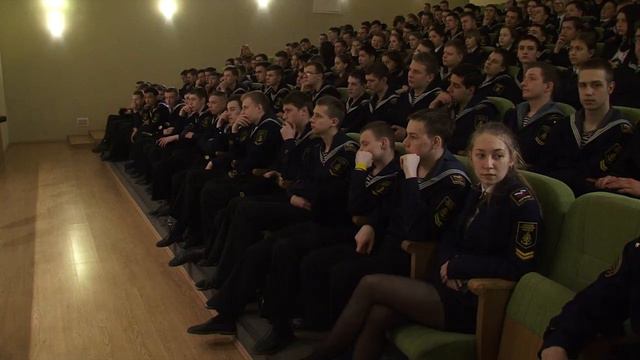 Открытие выставки «Легендарный Севастополь» в Морском техническом колледже смотреть онлайн